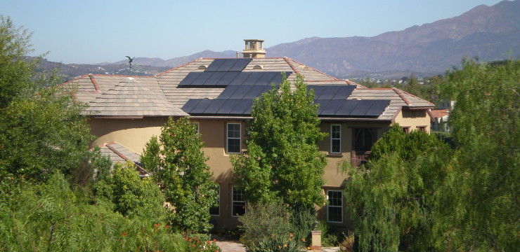The Best Value Solar Panels for an Off-Grid Home in California